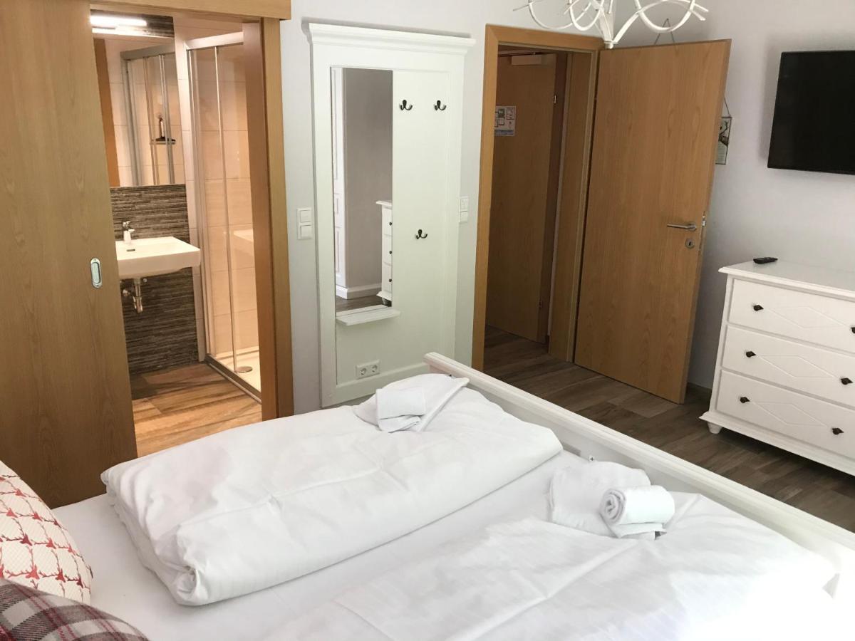 Platzhirsch Apartman Haus im Ennstal Kültér fotó