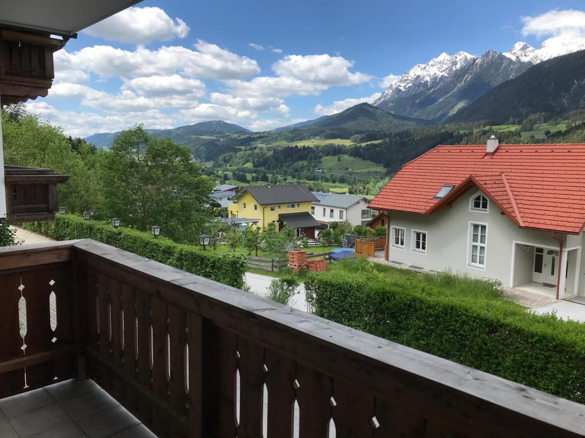 Platzhirsch Apartman Haus im Ennstal Kültér fotó