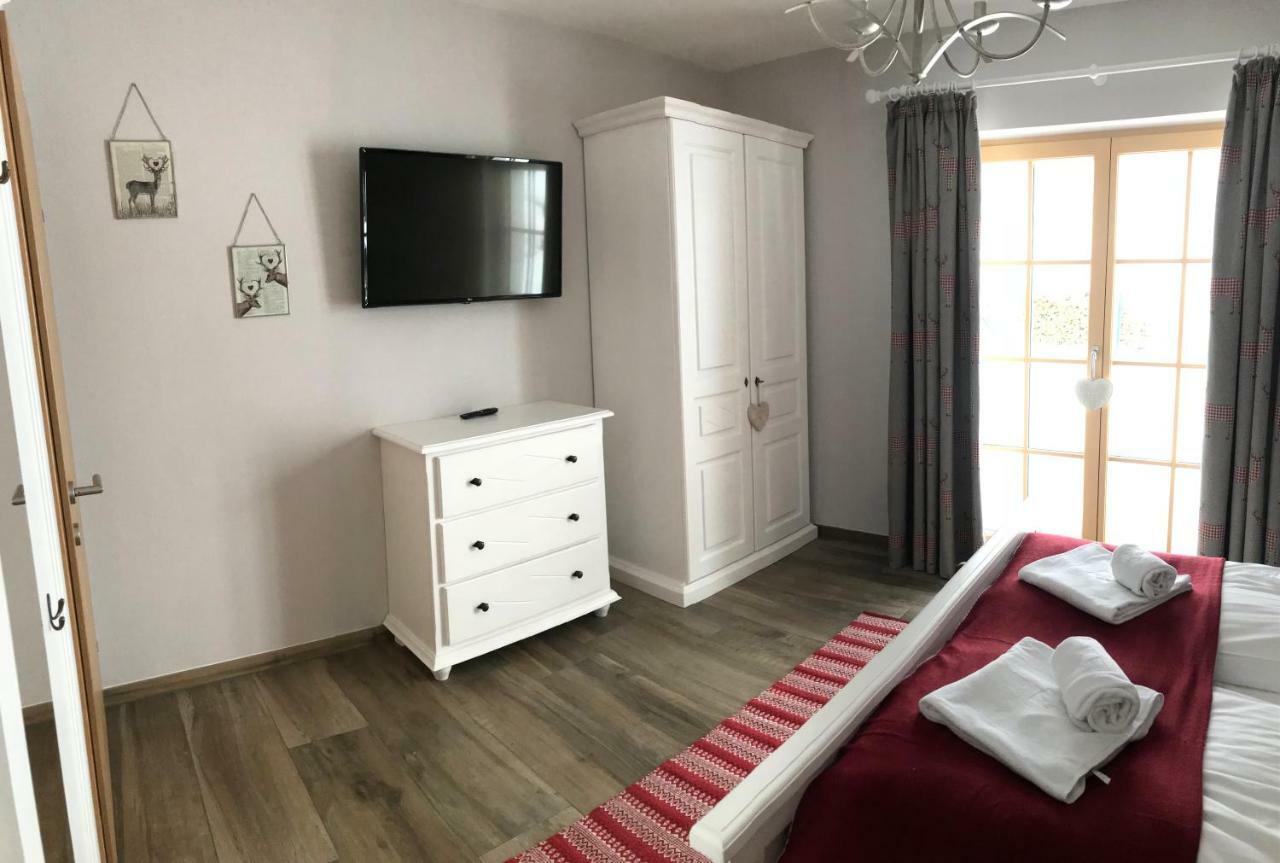 Platzhirsch Apartman Haus im Ennstal Kültér fotó