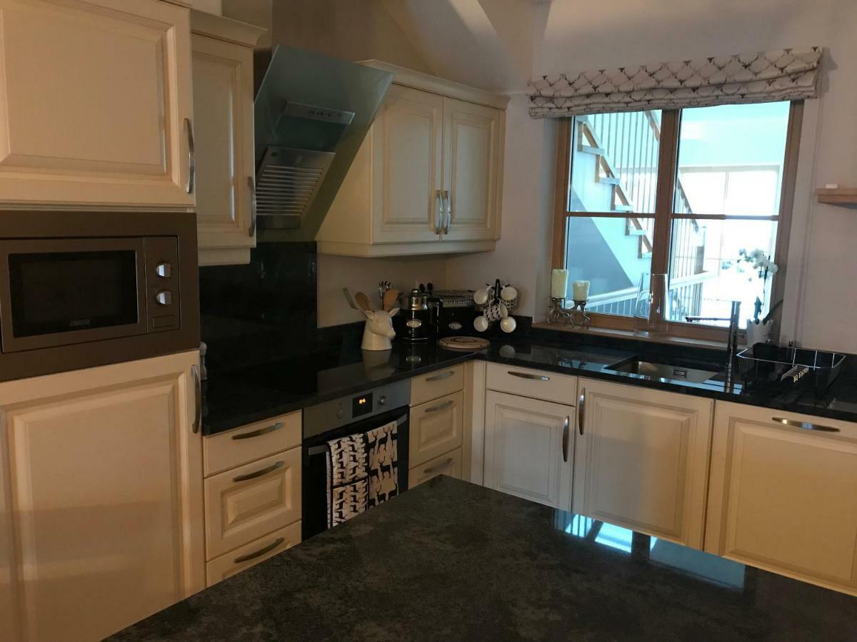Platzhirsch Apartman Haus im Ennstal Kültér fotó